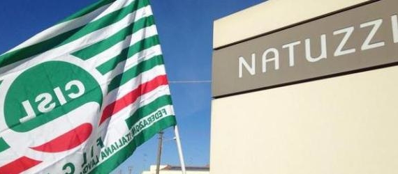 Natuzzi, via libera ai contratti di solidarietà e investimenti